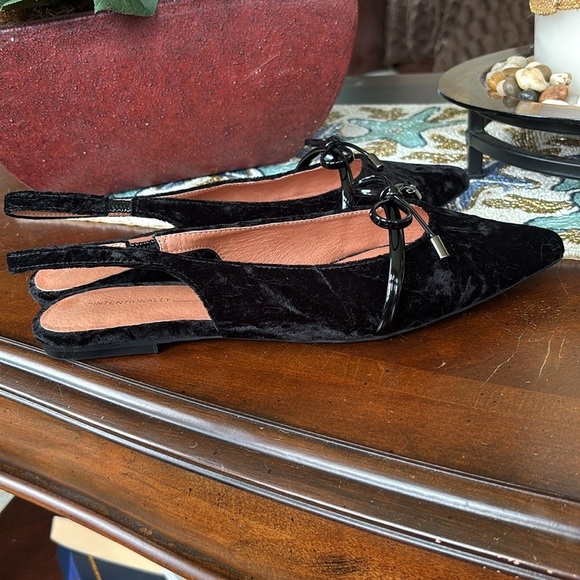 INTENTIONALLY BLANK SEVENTH VELVET SLINGBACK FLATS BLACK POINTED TOE BOW VINTAGE - Picture 9 of 16